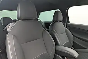 Used 2018 DS Automobiles DS 3 Connected Chic Black - Interior and Exterior details 12