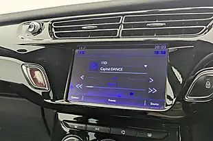Used 2018 DS Automobiles DS 3 Connected Chic Black - Interior and Exterior details 14