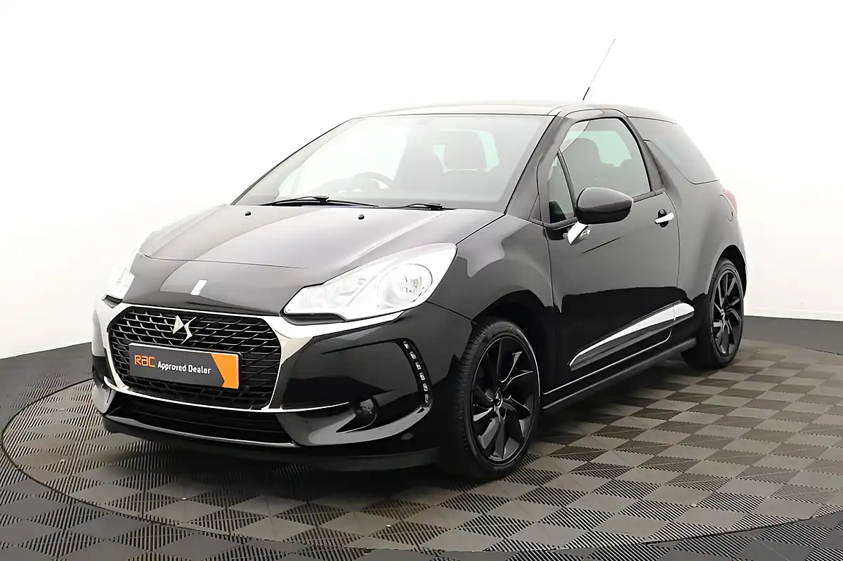 Used 2018 DS Automobiles DS 3 Connected Chic Black - Interior and Exterior details 6