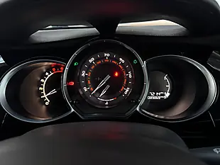 Used 2018 DS Automobiles DS 3 Connected Chic Sapphire Green - Interior and Exterior details 12