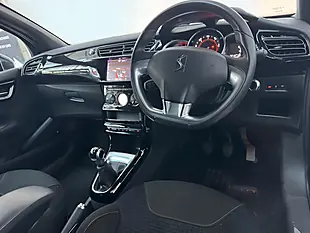 Used 2018 DS Automobiles DS 3 Connected Chic Sapphire Green - Interior and Exterior details 3