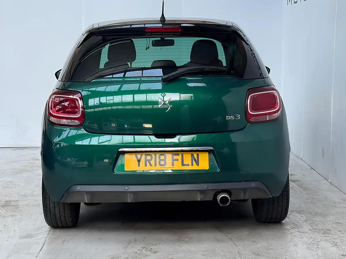 Used 2018 DS Automobiles DS 3 Connected Chic Sapphire Green - Interior and Exterior details 5