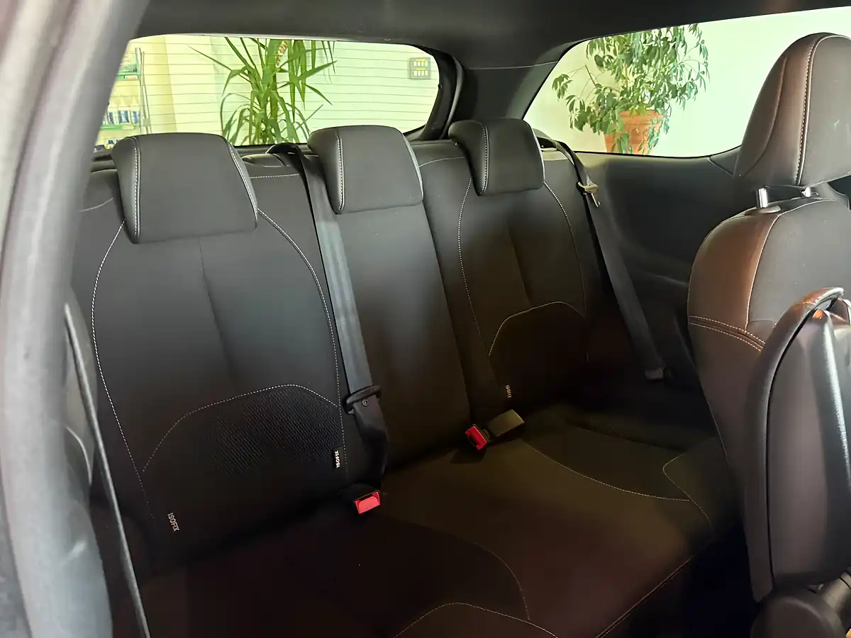 Used 2018 DS Automobiles DS 3 Connected Chic White - Interior and Exterior details 12