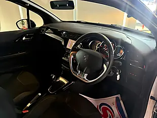 Used 2018 DS Automobiles DS 3 Connected Chic White - Interior and Exterior details 14