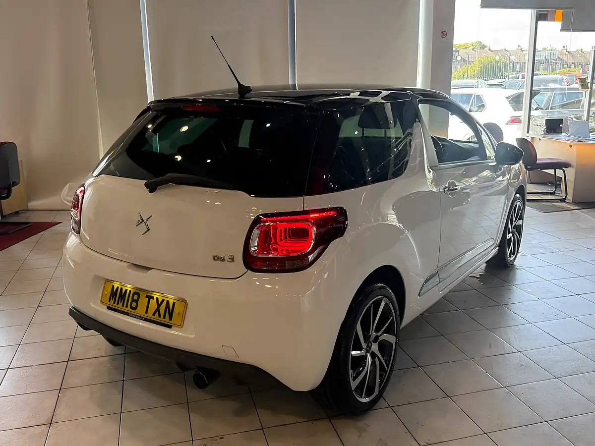 Used 2018 DS Automobiles DS 3 Connected Chic White - Interior and Exterior details 6