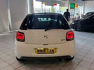 Used 2018 DS Automobiles DS 3 Connected Chic White - Interior and Exterior details 7
