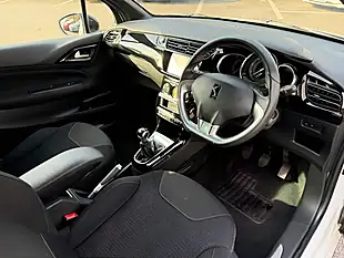 Used 2018 DS Automobiles DS 3 Connected Chic White - Interior and Exterior details 18