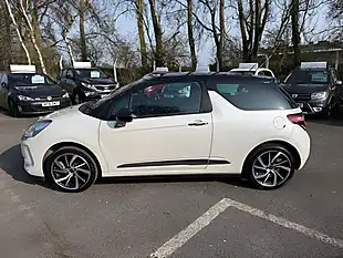 Used 2018 DS Automobiles DS 3 Connected Chic White - Interior and Exterior details 4