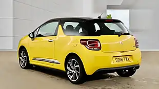 Used 2018 DS Automobiles DS 3 Connected Chic Yellow - Interior and Exterior details 5