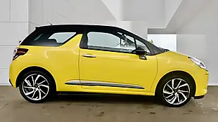 Used 2018 DS Automobiles DS 3 Connected Chic Yellow - Interior and Exterior details 8