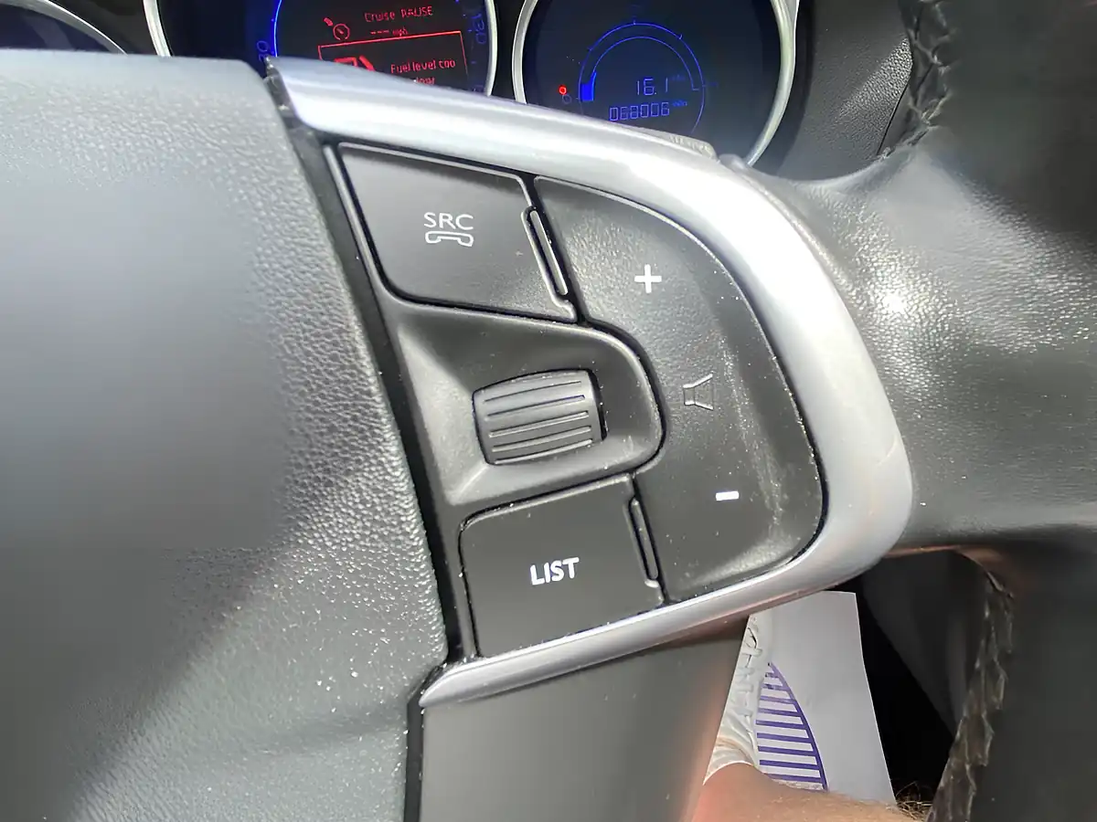 Used 2018 DS Automobiles DS 4 Elegance Grey - Interior and Exterior details 16