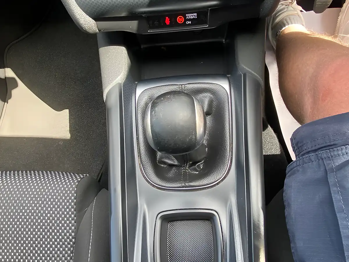 Used 2018 DS Automobiles DS 4 Elegance Grey - Interior and Exterior details 19