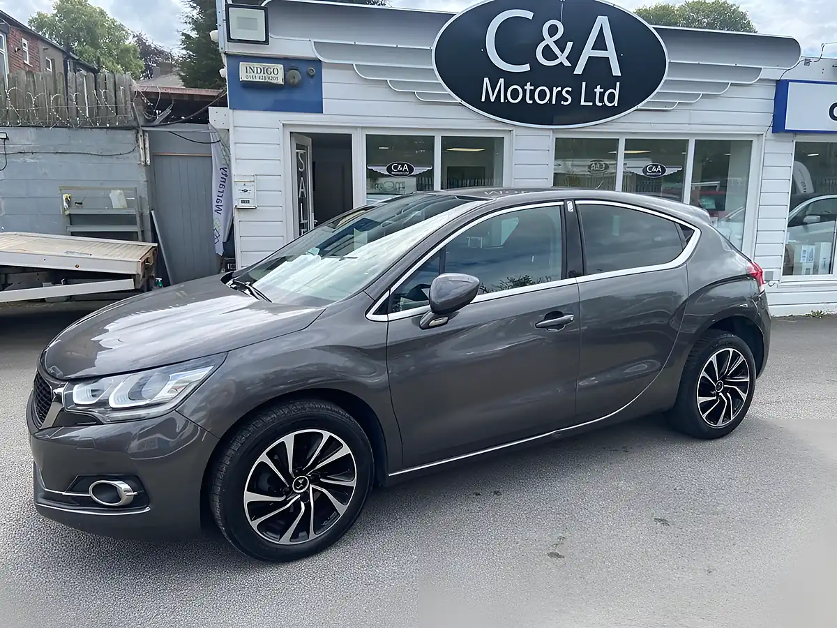 Used 2018 DS Automobiles DS 4 Elegance Grey - Interior and Exterior details 4