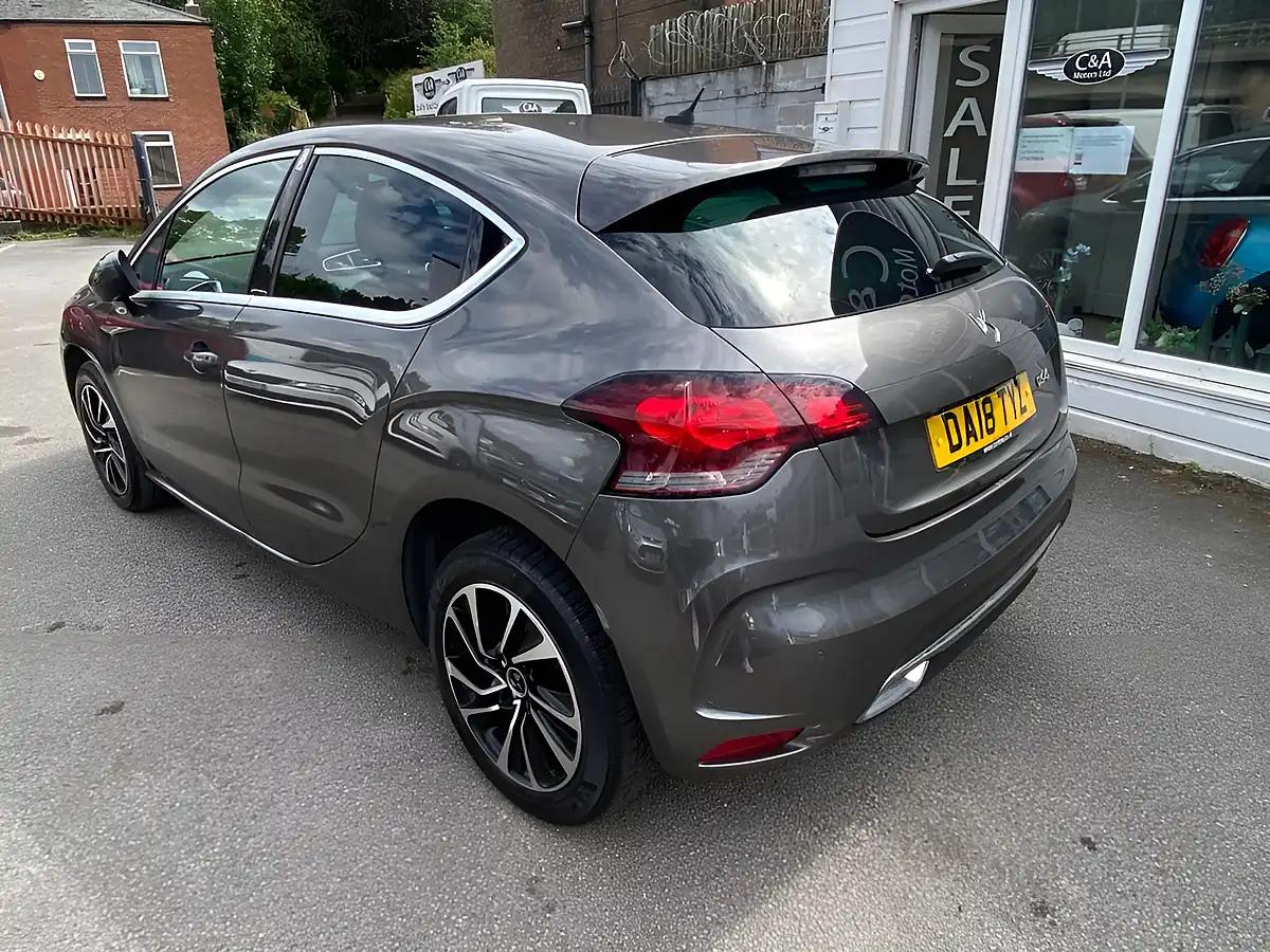 Used 2018 DS Automobiles DS 4 Elegance Grey - Interior and Exterior details 6