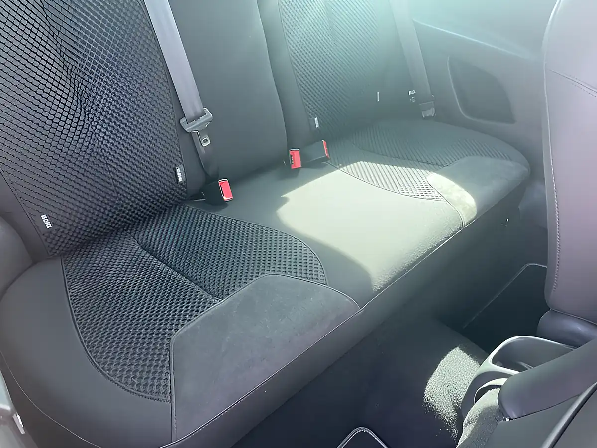 Used 2018 DS DS 3 Prestige Black - Interior and Exterior details 15
