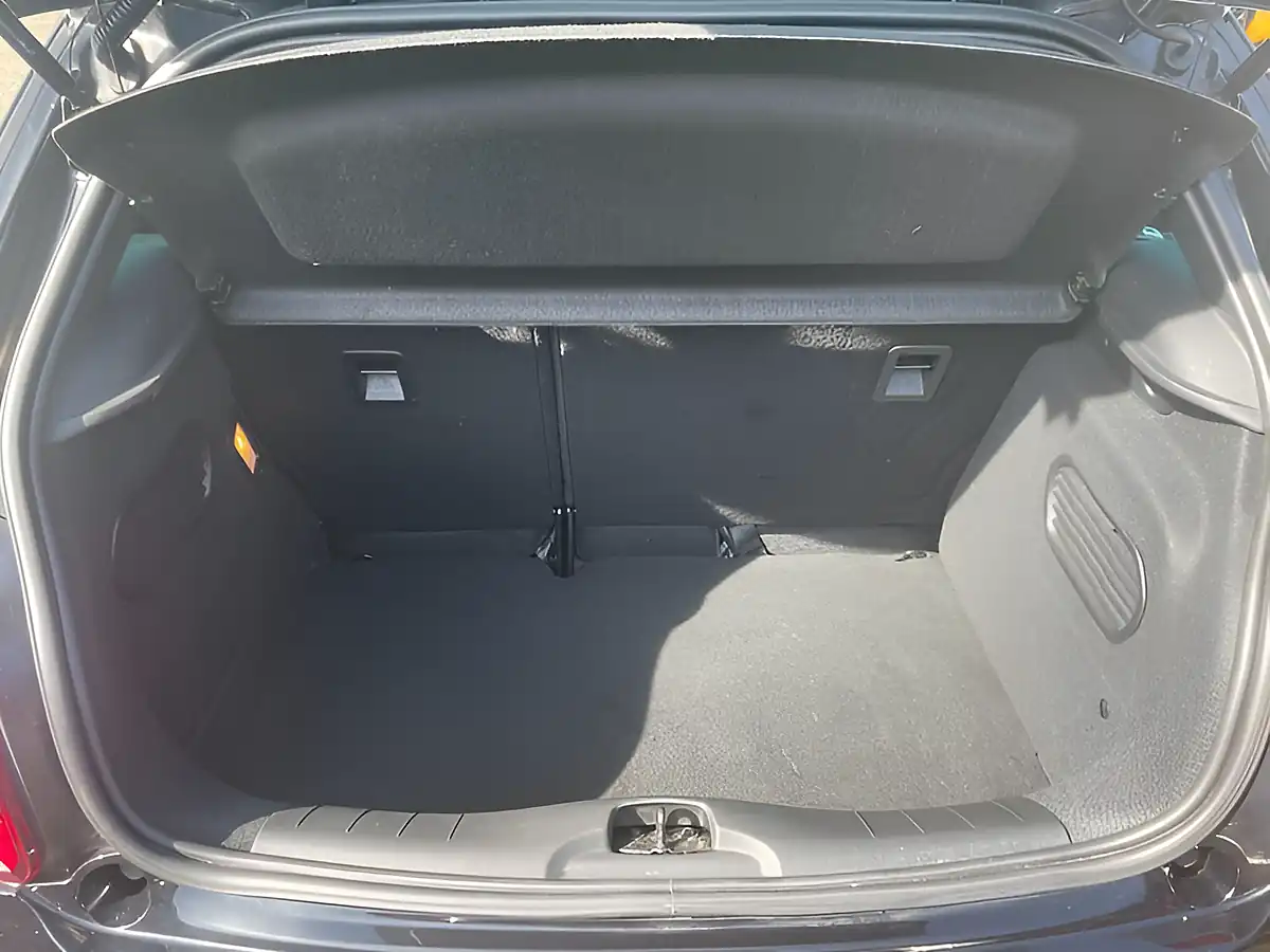 Used 2018 DS DS 3 Prestige Black - Interior and Exterior details 17