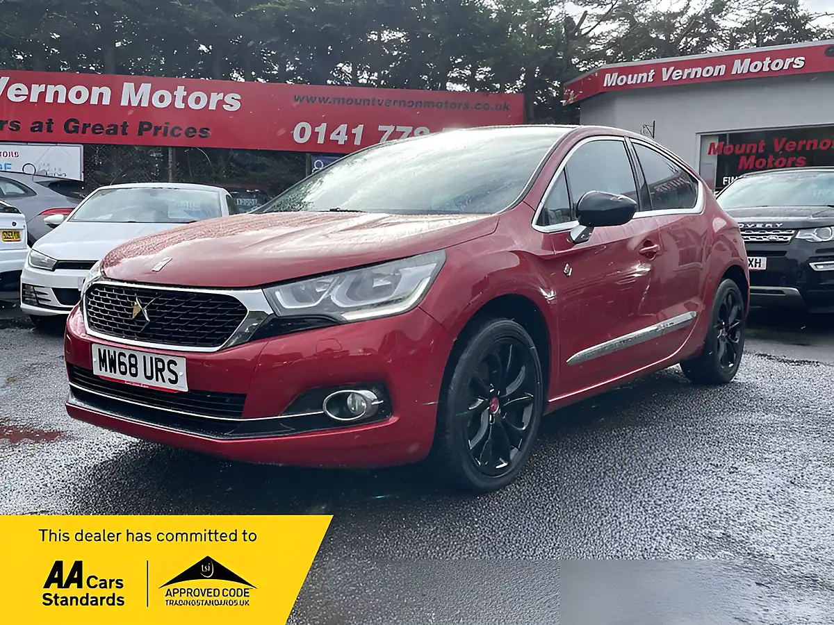 Used 2018 DS DS 4 Performance Line Red - Front View
