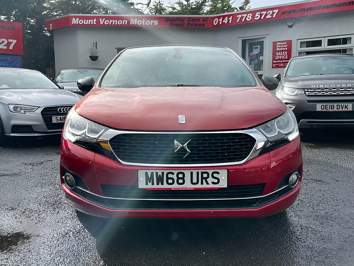 Used 2018 DS DS 4 Performance Line Red - Interior and Exterior details 12