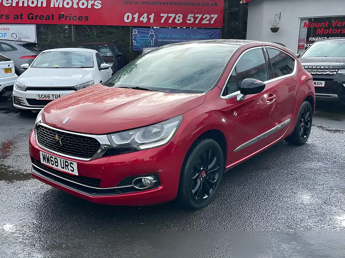 Used 2018 DS DS 4 Performance Line Red - Interior and Exterior details 4