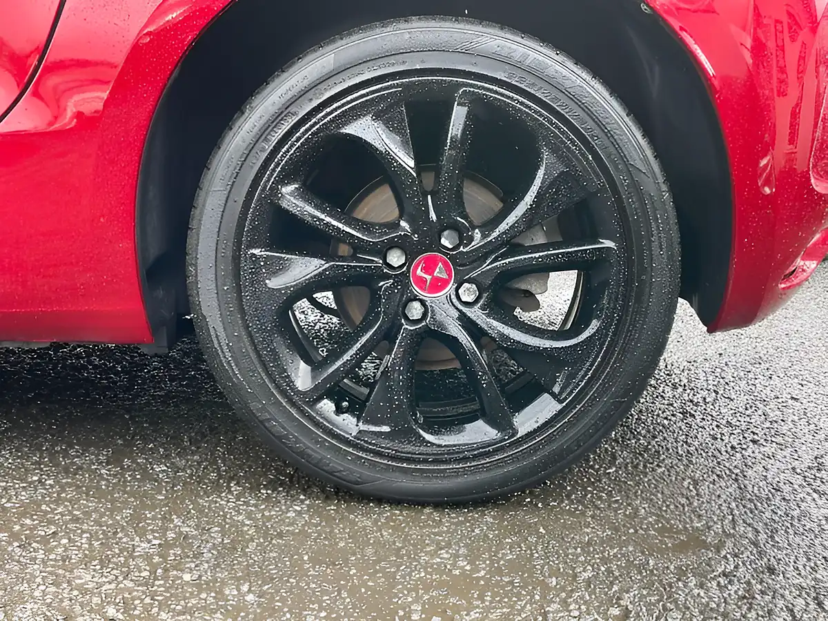 Used 2018 DS DS 4 Performance Line Red - Interior and Exterior details 7