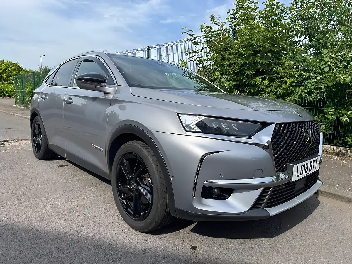 Used 2018 DS DS 7 Prestige Crossback Grey - Front View