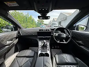 Used 2018 DS DS 7 Prestige Crossback Grey - Interior and Exterior details 6