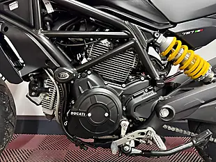 Used 2018 Ducati Monster 797 Plus Black - Interior and Exterior details 15