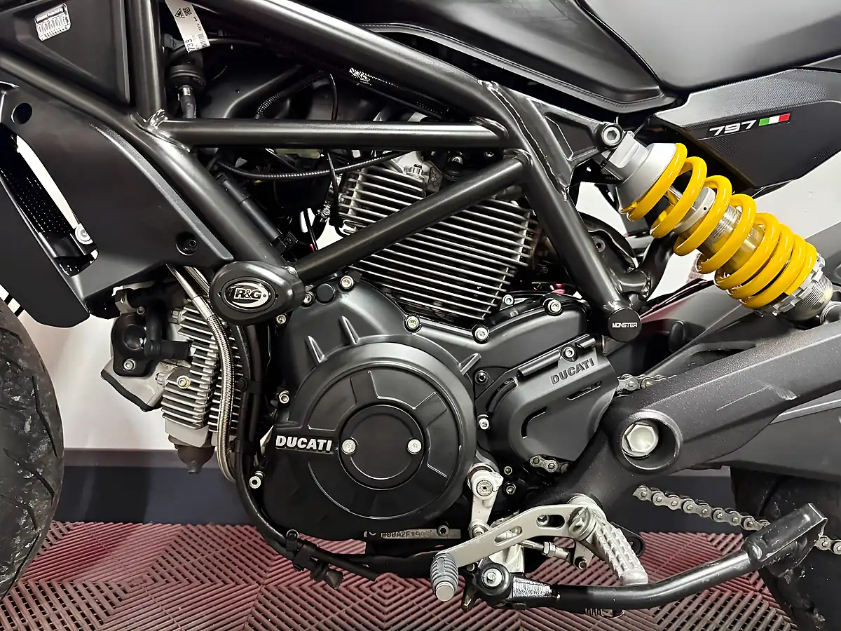 Used 2018 Ducati Monster 797 Plus Black - Interior and Exterior details 15