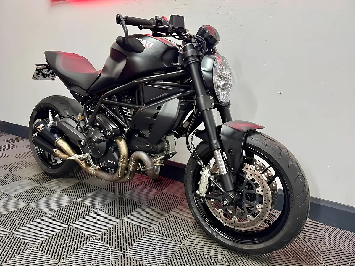 Used 2018 Ducati Monster 797 Plus Black - Interior and Exterior details 3