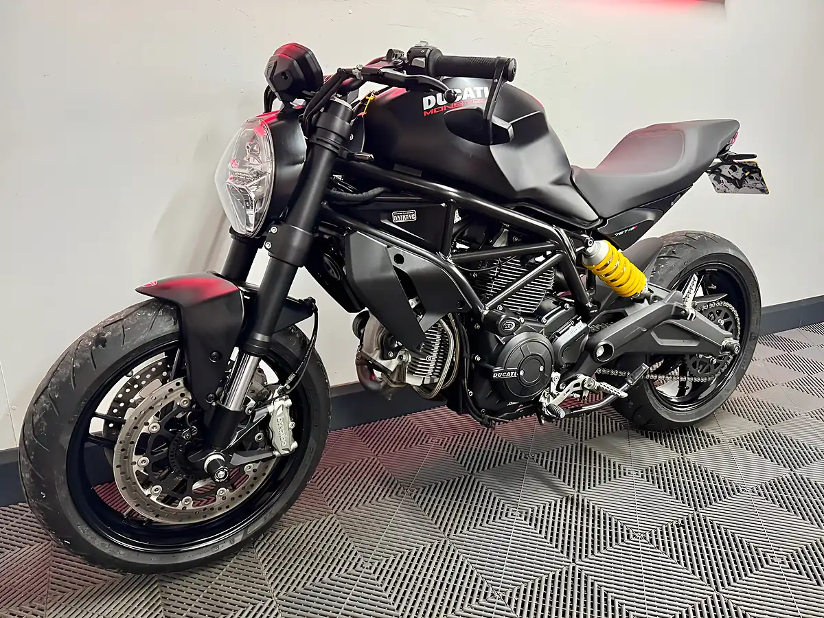 Used 2018 Ducati Monster 797 Plus Black - Interior and Exterior details 7