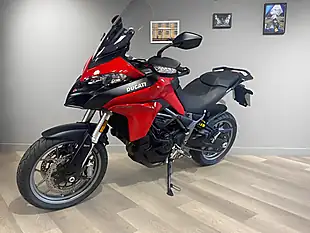 Used 2018 Ducati Multi Red Red - Interior and Exterior details 2