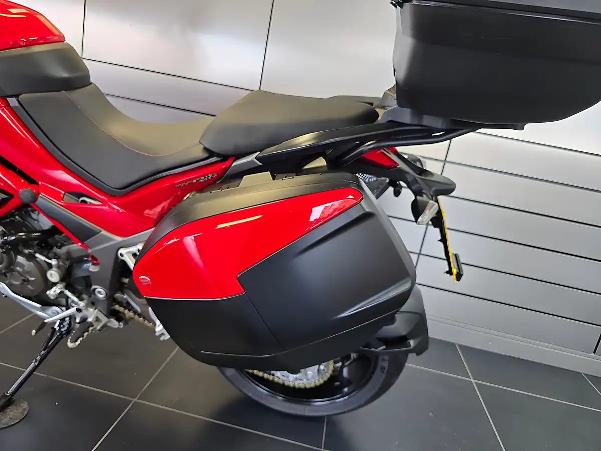 Used 2018 Ducati Multistrada 1200 S Red - Interior and Exterior details 17