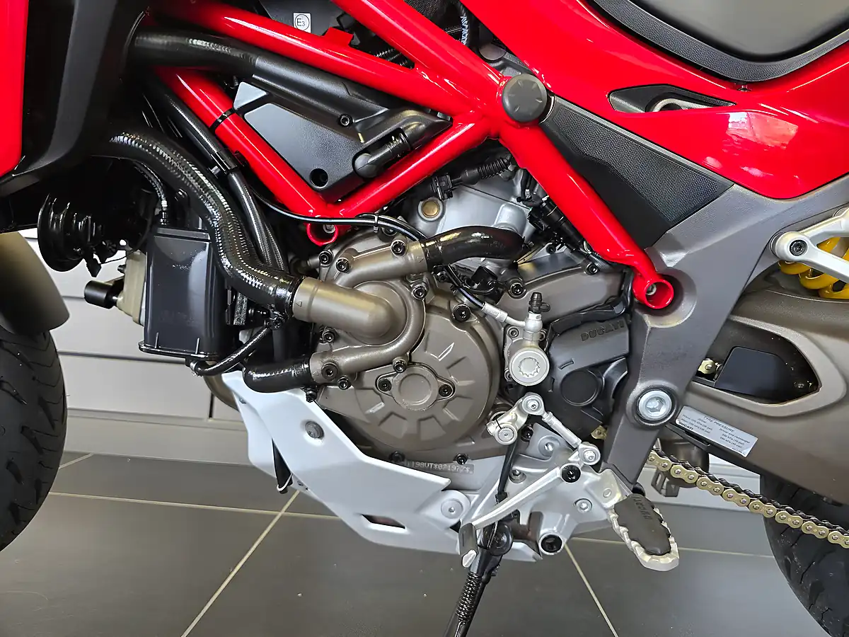 Used 2018 Ducati Multistrada 1200 S Red - Interior and Exterior details 18
