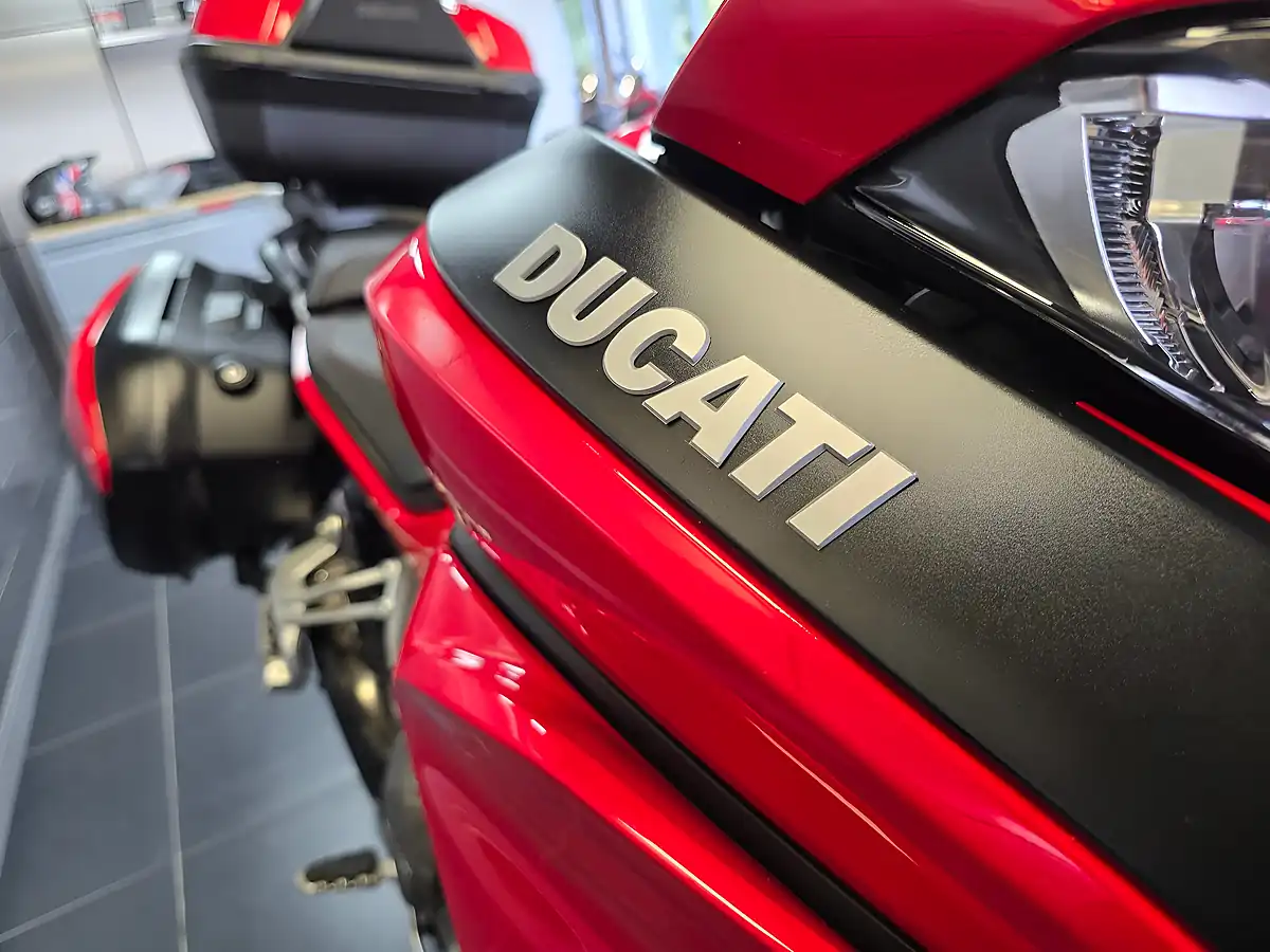Used 2018 Ducati Multistrada 1200 S Red - Interior and Exterior details 20