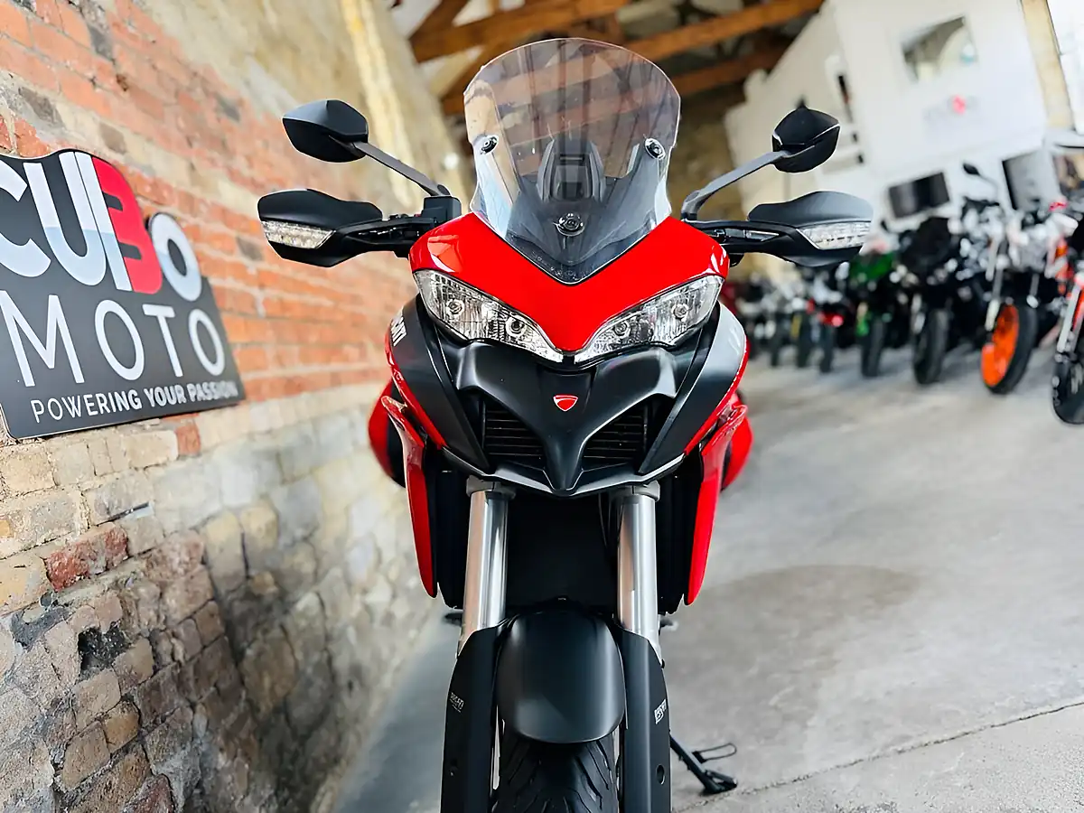 Used 2018 Ducati Multistrada 950 Red - Interior and Exterior details 18