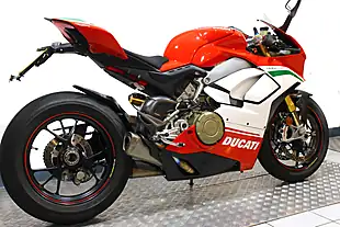 Used 2018 Ducati Panigale V4 Speciale Red - Interior and Exterior details 3