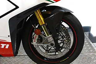 Used 2018 Ducati Panigale V4 Speciale Red - Interior and Exterior details 4