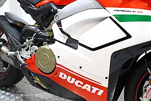 Used 2018 Ducati Panigale V4 Speciale Red - Interior and Exterior details 5