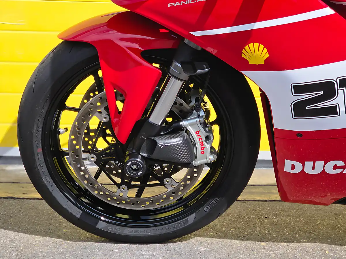 Used 2018 Ducati Panigale V4 Troy Bayliss Replica Red - Interior and Exterior details 16