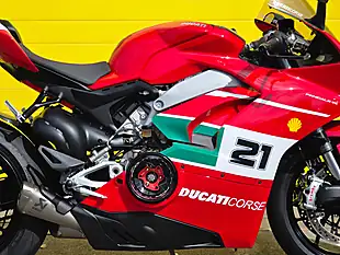 Used 2018 Ducati Panigale V4 Troy Bayliss Replica Red - Interior and Exterior details 9