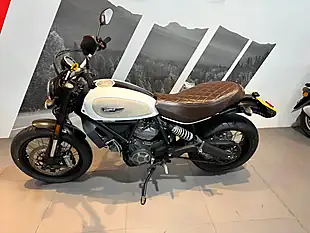 Used 2018 Ducati Scrambler 800 Classic White - Interior and Exterior details 2