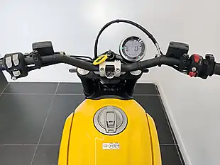 Used 2018 Ducati Scrambler Full Throttle Black and Yellow - Interior and Exterior details 12