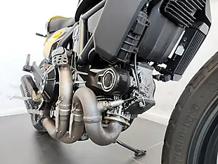 Used 2018 Ducati Scrambler Full Throttle Black and Yellow - Interior and Exterior details 15