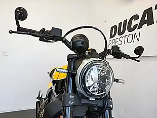Used 2018 Ducati Scrambler Full Throttle Black and Yellow - Interior and Exterior details 3
