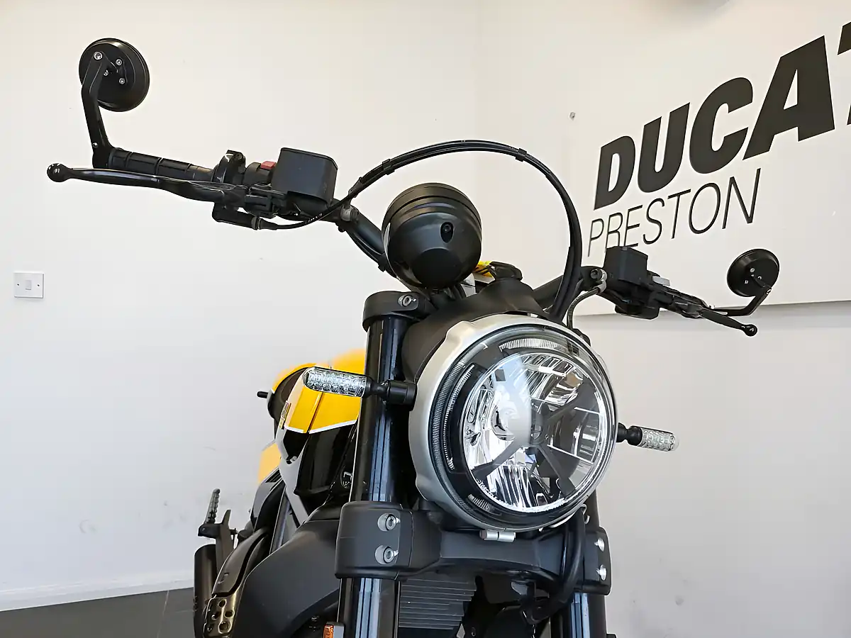Used 2018 Ducati Scrambler Full Throttle Black and Yellow - Interior and Exterior details 3