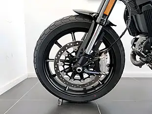 Used 2018 Ducati Scrambler Full Throttle Black and Yellow - Interior and Exterior details 8