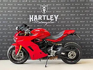 Used 2018 Ducati Supersport S Red - Interior and Exterior details 5