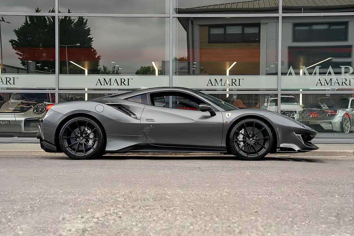 Used 2018 Ferrari 488 Pista Grigio Silverstone - Interior and Exterior details 2