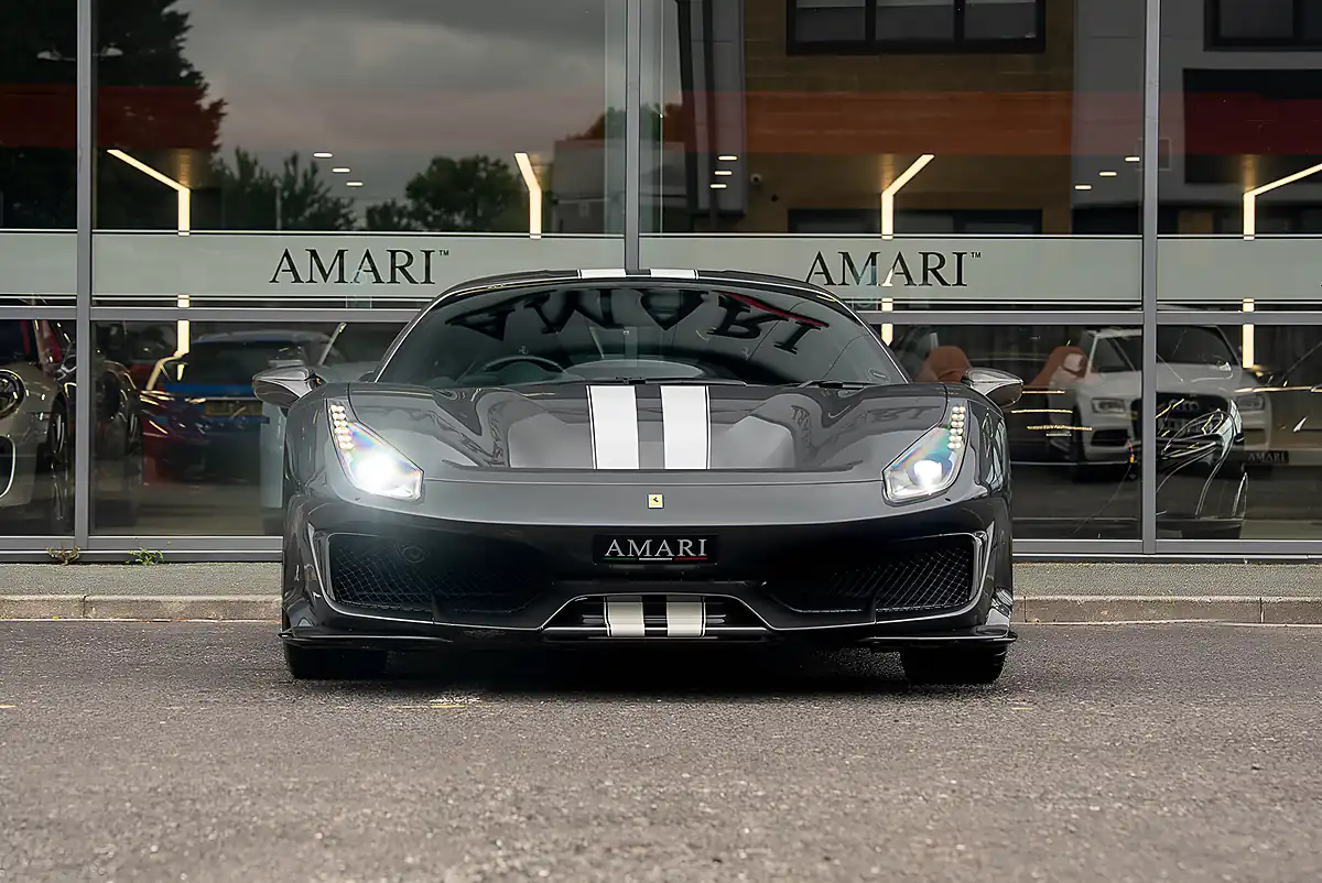 Used 2018 Ferrari 488 Pista Grigio Silverstone - Interior and Exterior details 4