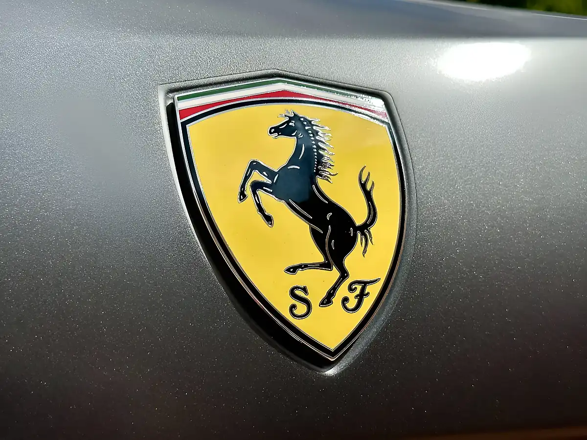 Used 2018 Ferrari GTC4Lusso Grigio Silverstone - Interior and Exterior details 17